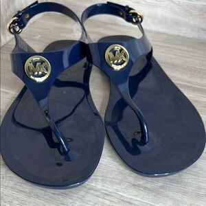Michael Kors Lillie Jelly Thong Navy Blue Sandals with Gold Accents Size 8
